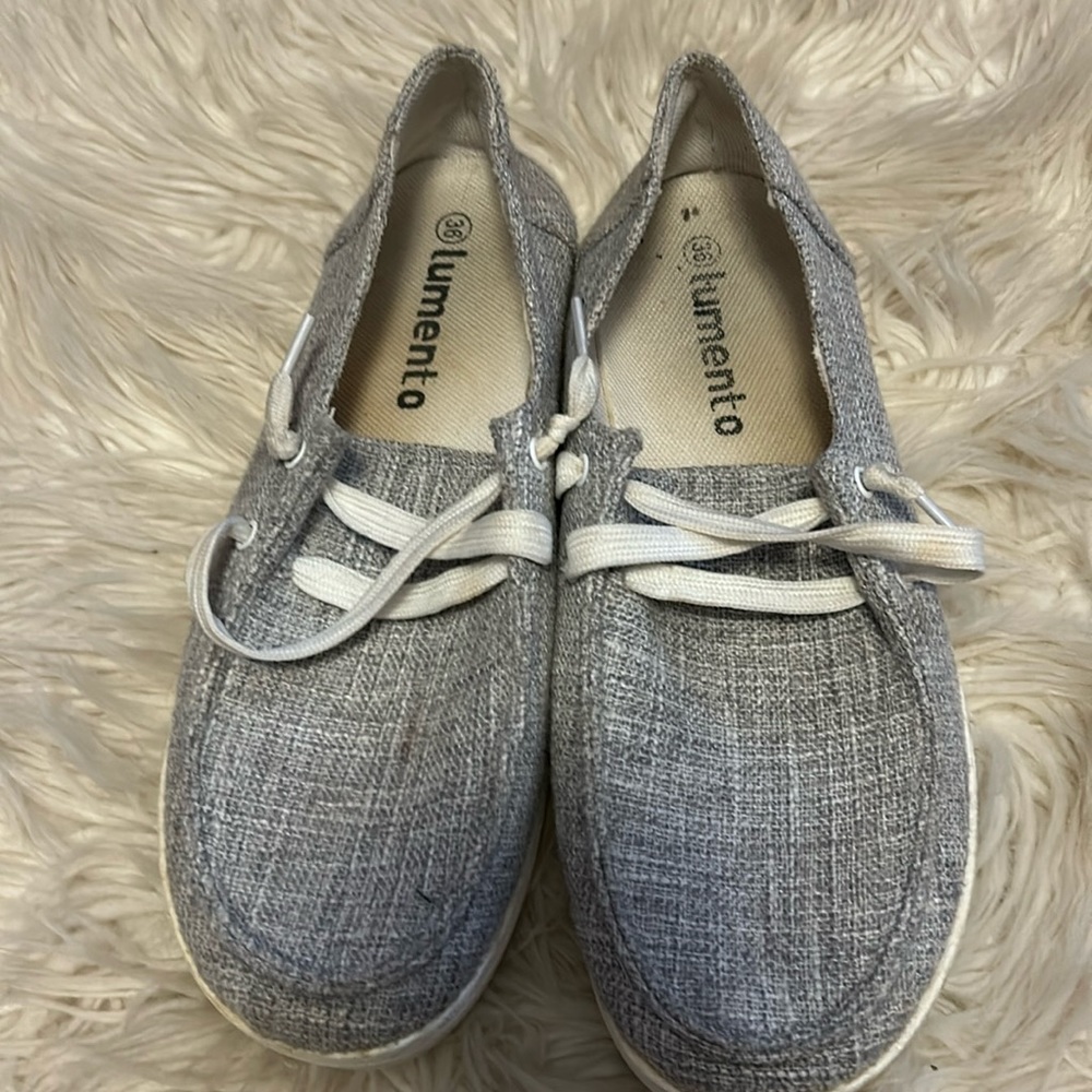 grey off brand hey dudes